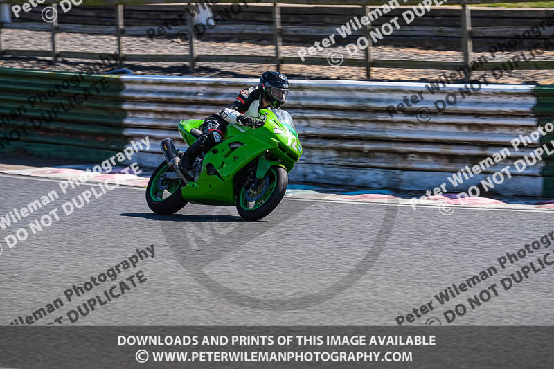 enduro digital images;event digital images;eventdigitalimages;mallory park;mallory park photographs;mallory park trackday;mallory park trackday photographs;no limits trackdays;peter wileman photography;racing digital images;trackday digital images;trackday photos